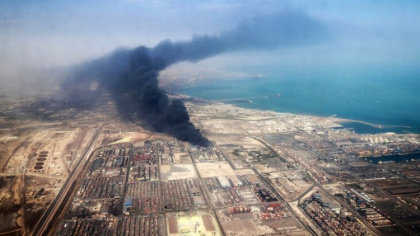 Порт в огне: взрыв в Бендер-Аббасе парализовал 90% контейнерного грузопотока